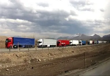 یکبار همسفر رانندگان کامیون شوید تا سختی کارشان را ببینید+ فیلم