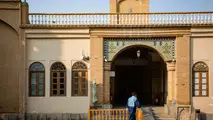 بخشی از نمای دیوار جنوبی کلیسای وانک اصفهان با بارش های اخیر فرو ریخت
