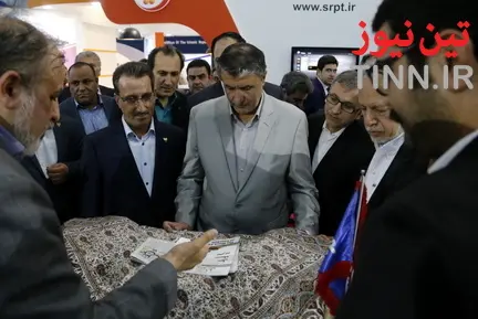 رونمایی محمد اسلامی از نشریه قطار