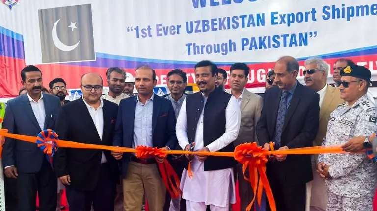 ازبکستان، صادرات کالاهایش را از طریق پاکستان و بندر کراچی آغاز کرد