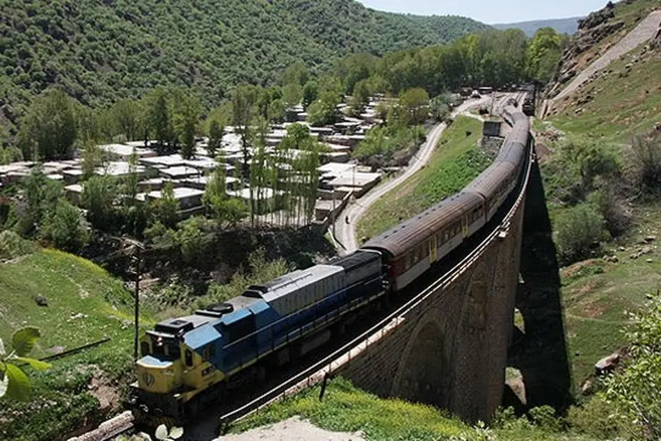 رشد 20 درصدی جایجایی مسافران در راه آهن جنوب رقم خورد