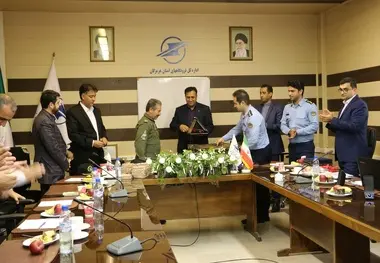 قدردانی فرمانده پایگاه شکاری از کنترلرهای فرودگاه بندرعباس