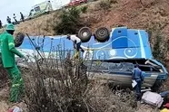 فاجعه جاده ای در آفریقای جنوبی/ مرگ ۴۰ نفر در سقوط اتوبوس