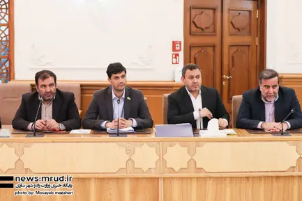  نشست مشترک وزیر راه و شهرسازی جمهوری اسلامی ایران و وزیر حمل و نقل کشور عراق