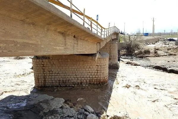 لایروبی و تنقیه ۲۵۰ پل در محورهای مواصلاتی آذربایجان‌ غربی