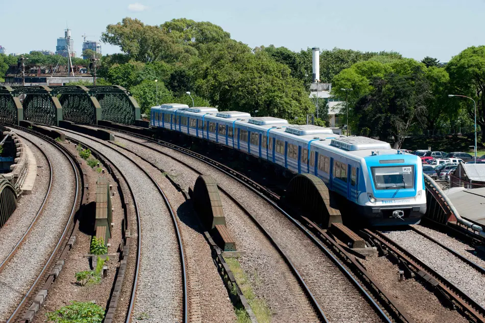 Buenos Aires suburban network gets Tetra radio