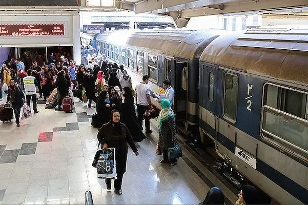 ۸۰۰ صندلی به ظرفیت قطارهای کرمان در نوروزاضافه شد 