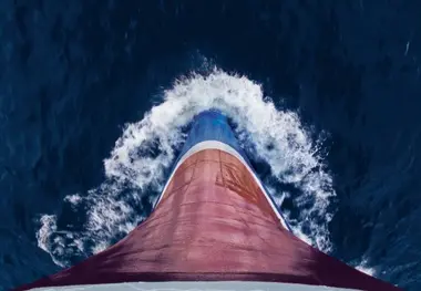 کشتی‌سازی، صنعت به‌گل‌نشسته