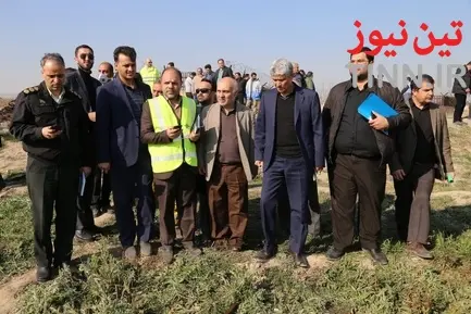 بازدید مدیر فرودگاه امام از محل سقوط هواپیمای مسافربری بویینگ ۷۳۷ متعلق به خطوط هوایی اوکراین