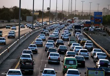 ترافیک سنگین در آزادراه کرج-تهران/ جو محورها آرام است