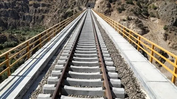 اینفوگرافیک | راه آهن شهرکرد موتور محرک توسعه اقتصادی استان می شود