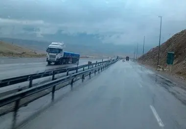 لغزندگی و مه‌گرفتگی در کلیه محورهای کوهستانی زنجان 