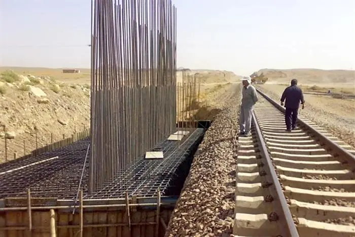 اجرای ۵۰ کیلومتر راه بین شهری و ۴۰ کیلومتر خطوط ریلی در خوزستان