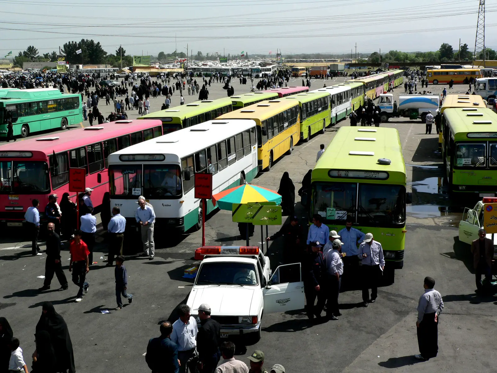 خدمات ویژه شرکت واحد اتوبوسرانی تهران به مناسبت بیست و هشتمین سالگرد ارتحال حضرت امام خمینی(ره)