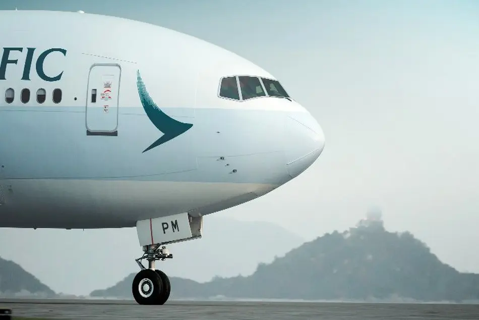 Qatar Airways to Buy Stake in Cathay Pacific