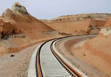 پایان ریل‌ گذاری یک پروژه ملی/ اقتدار فنی ایران در ریل‌ گذاری چابهار - زاهدان
