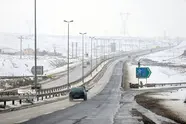 بارش برف و مه گرفتگی در گردنه های قزوین؛ هشدار راهداری به رانندگان