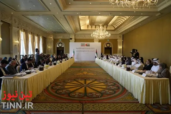 گزارش تصویری | نشست کمیسیون مشترک اقتصادی ایران و امارات با حضور وزیر راه و شهرسازی به عنوان رئیس کمیسیون
