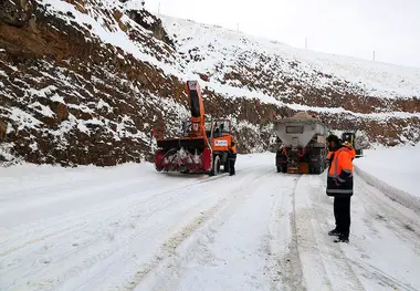 کاهش حوادث رانندگی و تامین ایمنی تردد جاده ای در اردبیل؛  نیازمند تامین اعتبار برای راهداری زمستانی 