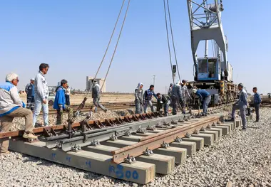 ارتقای ایستگاه گلدانه با نصب سوزن بتنی UIC60