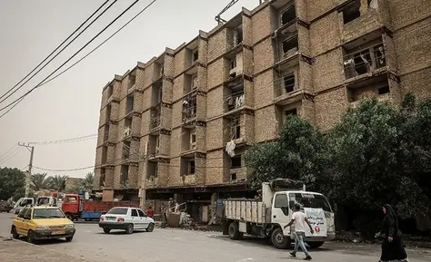 تخلیه ساختمان معروف به ۶ طبقه خرمشهر