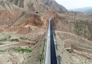 عملیات چهار بانده شدن ورودی فیروزآباد شیراز تا سه راهی خنج- جهرم-فیروزآباد در سه قطعه در دست انجام است