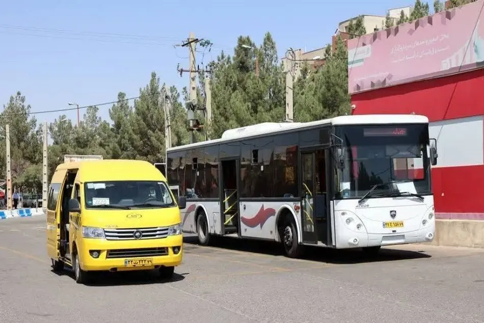 حقوق حقوق نادیده گرفته شده رانندگان عمومی/ نه از سختی کار خبری است نه از مزایای دیگر