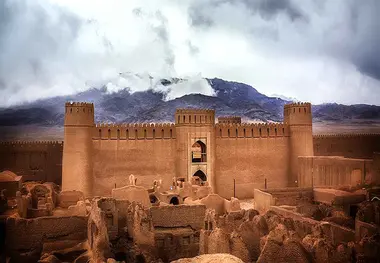 قطار گردشگری کرمان–راین آغاز به کار کرد؛ تجربه ای تازه برای توسعه پایدار گردشگری