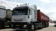 گرفتار شدن کامیون‌ها در روسیه 