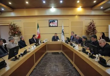ایثارگران الگوی استقامت در جنگ اقتصادی هستند

