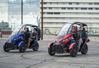 Acrimoto Launches Beta-Test Fleet of Electric Three-Wheelers