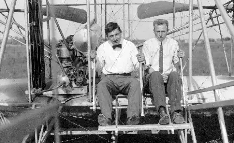  سالگرد پرواز اولین هواپیمای موتوردار 