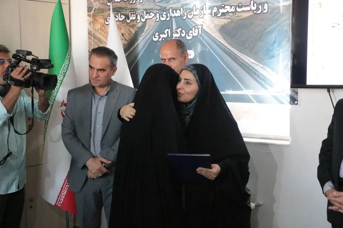 گزارش تصویری دیدار با خانواده راهداران شهید