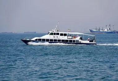 ۶۰ شناور در بنادر استان در حال تخلیه کالا هستند