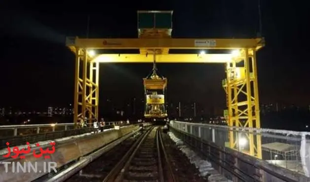SMRT introduces use of gantry cranes to speed up sleeper replacement on East - West Line