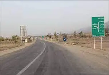 تردد در جاده اصفهان- طبس موجب خسارت به ناوگان سنگین می شود