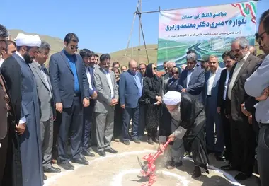 کلنگ‌زنی یک پروژه برای روان‌سازی ورودی جنوبی به داخل سنندج