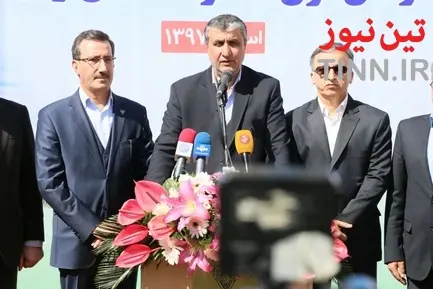مراسم بهره برداري از ٢٧ دستگاه سالن مسافري