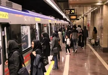 آمار مسافران در مترو تهران چقدر است؟