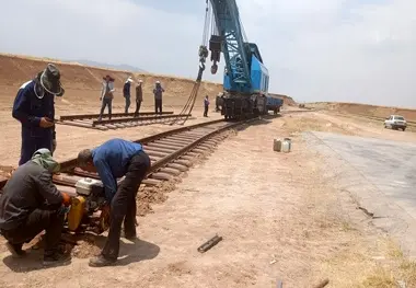 پیشرفت ۲۳ درصدی پروژه راه‌ آهن خراسان جنوبی