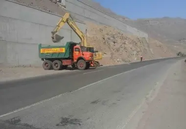 3700 متر مکعب ریزش‌برداری در محورهای مواصلاتی بخش کوهین

