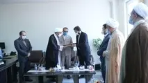  باید به پست ها به عنوان امانتی از سوی مردم نگاه کنیم