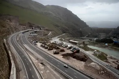 آزادراه منجیل-رودبار بهمن ماه زیر بار ترافیکی می رود
