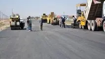 آغاز عملیات آسفالت بزرگراه ورودی شهرستان منوجان در جنوب استان کرمان