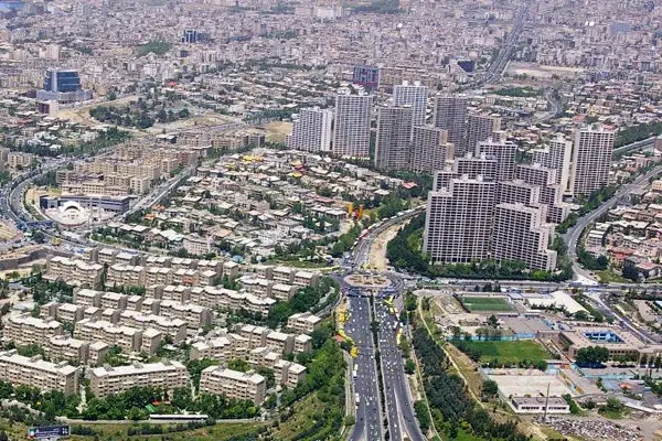 تاکید بر بازسازی بافت‌های فرسوده تهران، معضل ترافیک و آلودگی هوا