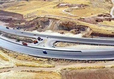 ایمیدرو ۱۳ پروژه راهسازی در ۱۱ استان در حال اجرا دارد