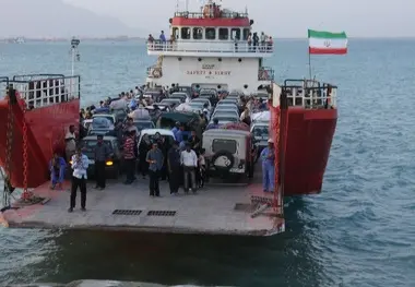 72درصد گردشگران با لندینگ‌کرافت وارد قشم شدند
