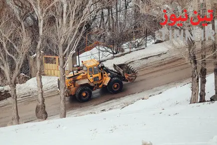 عملیات بازگشایی جاده پیست اسکی تاریک دره همدان