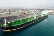 پهلودهی یک فروند کشتی حامل ۴۳ هزار تن روغن در بندر شهید رجایی