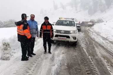 ترافیک سنگین در ورودی های تهران/ ممنوعیت تردد در جاده چالوس